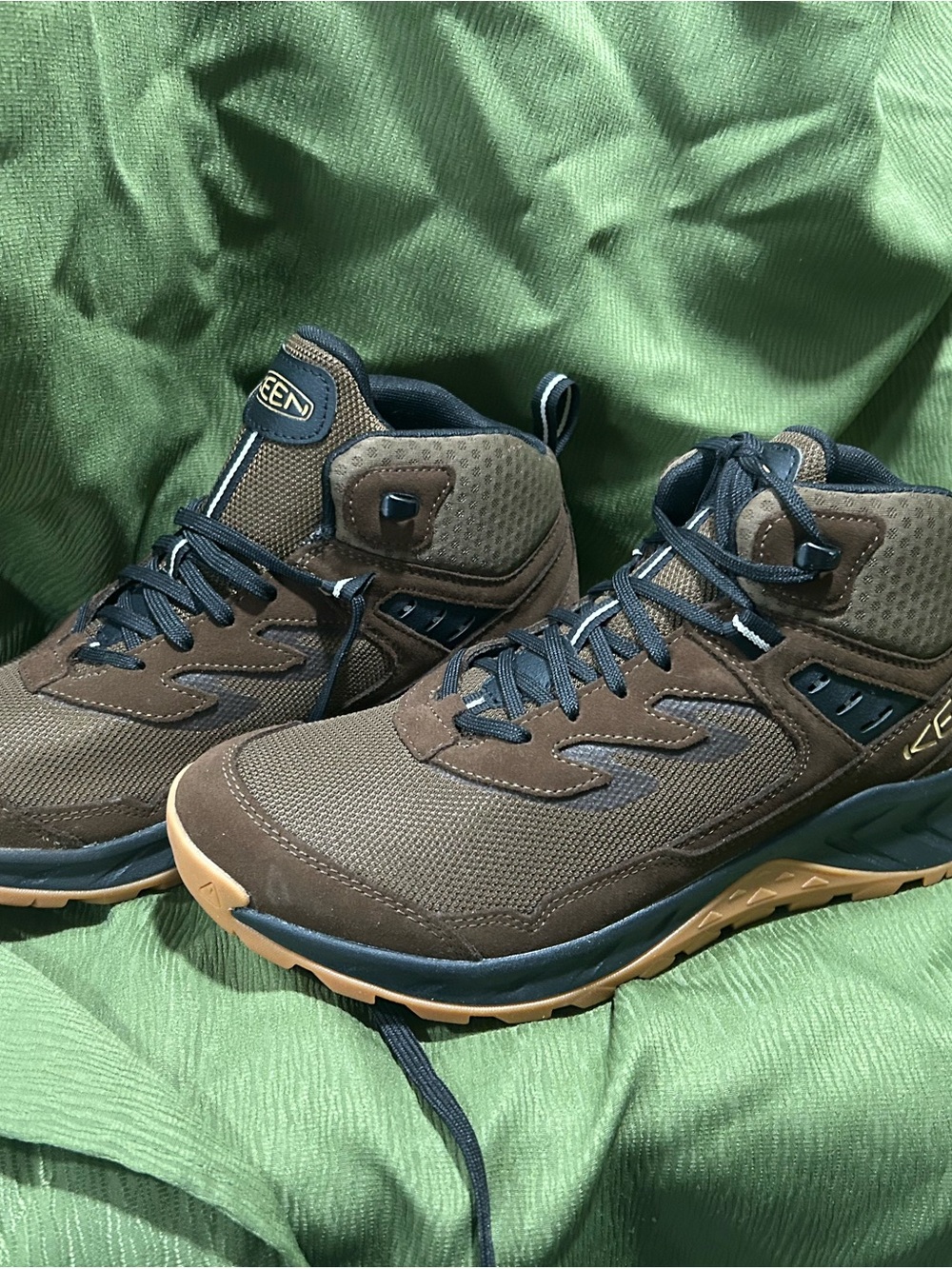 KEEN Men's Brown and Navy Mid-Top Hiking Boots
